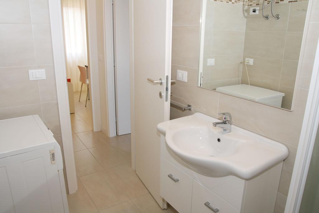 Residence Equilio Family Apartments Lido di Jesolo Room photo