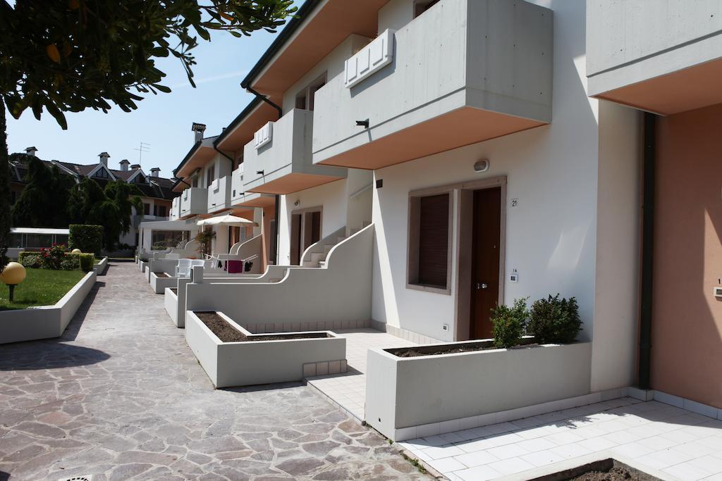 Residence Equilio Family Apartments Lido di Jesolo Exterior photo